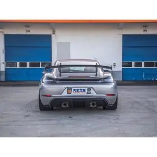 Spoiler GT4 RS foto 1