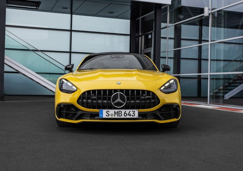 Recensione della Mercedes-AMG GT Coupé: potenza sportiva ed eleganza