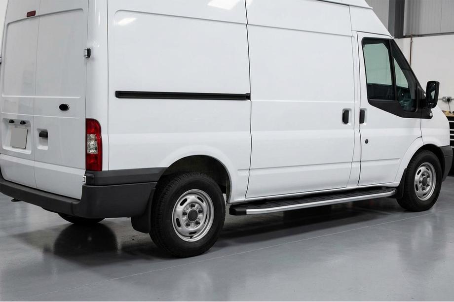 Ford Transit 2000–2014 Pedane Laterali Fullmond (2 pz, alluminio) Image