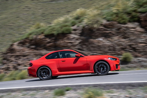 BMW M2 Coupé (G87) 2025: Recensione della coupé compatta e potente Foto 2