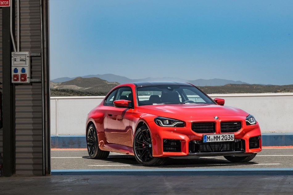BMW M2 Coupé (G87) 2025: Recensione della coupé compatta e potente