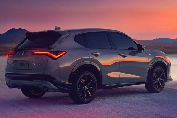 Recensione Acura ADX 2025: un nuovo protagonista nella categoria dei SUV compatti Foto 3