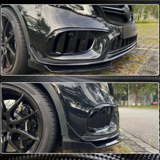 Flap paraurti anteriore in carbonio (per GLA45 AMG 2017-2020) foto 3
