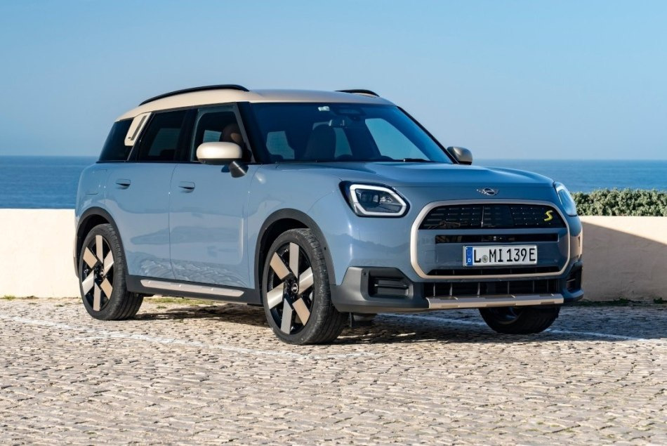 Recensione della Mini Countryman Electric: l’evoluzione elettrica di un crossover elegante