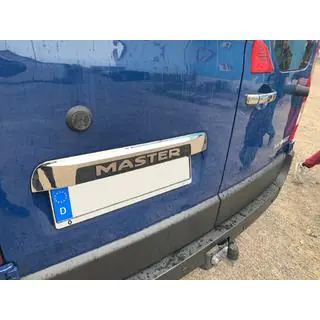 Modanatura in acciaio inox sopra la targa foto 3