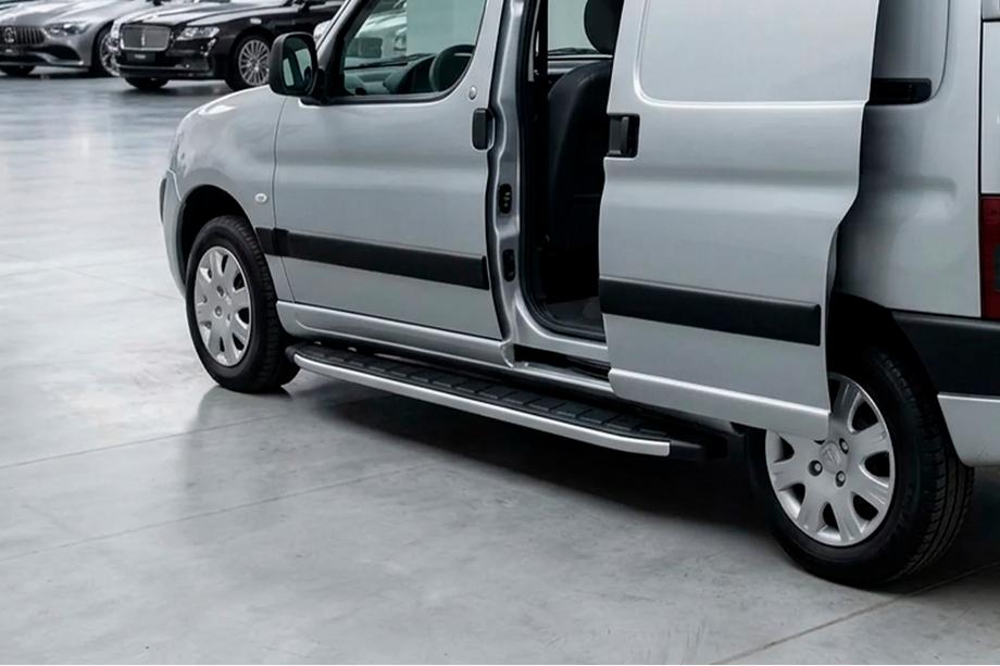Peugeot Partner 1996-2008 Pedane Laterali Fullmond (2 pz, alluminio) Image