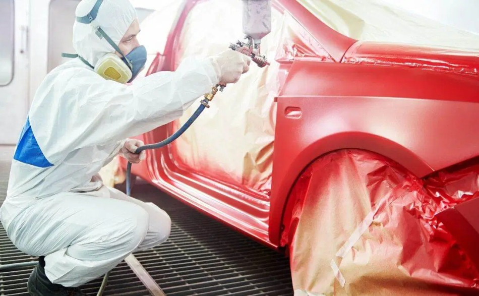 Di cosa hai bisogno per verniciare un’auto da solo?