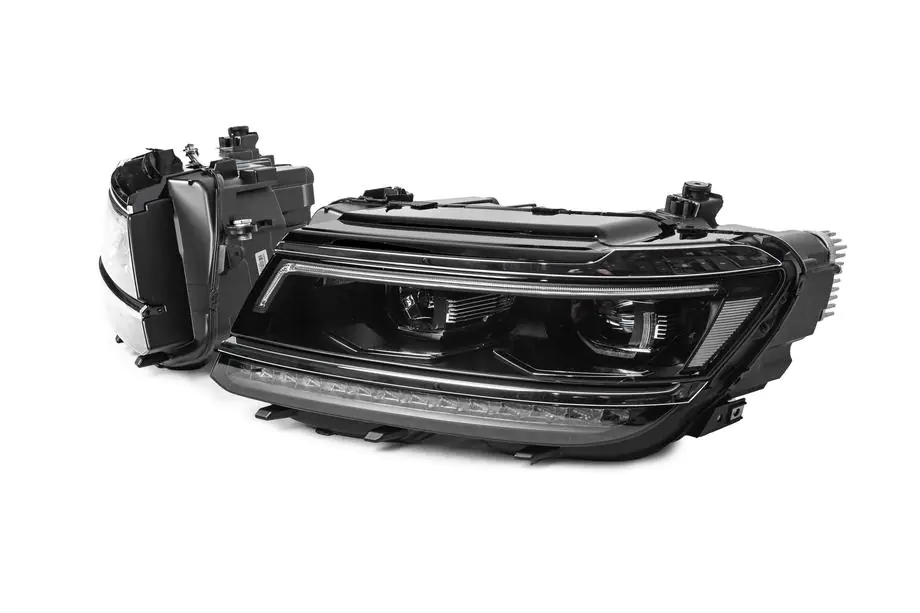 Volkswagen Tiguan 2016-2023 Fari anteriori Full LED (per 2016-2020, set da 2) Foto 9