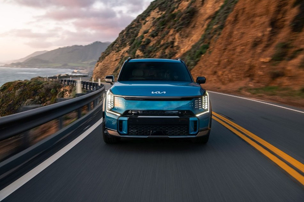 Kia EV9: un SUV elettrico premium innovativo