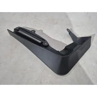 Paraspruzzi Premium anteriore sinistro per G11/12 (1 pz) foto 2