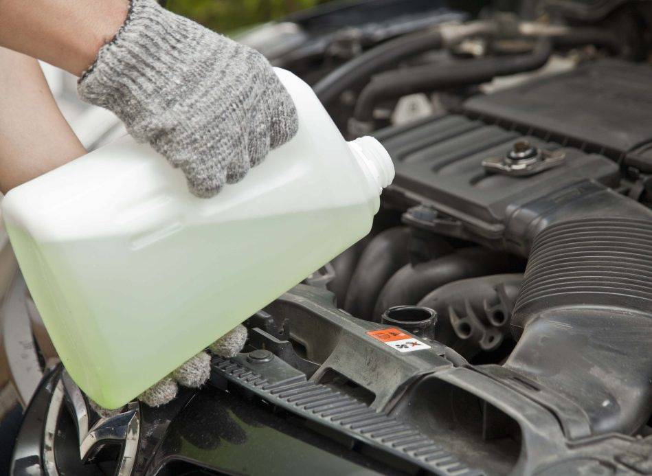 Fluidi principali dell’auto: a cosa deve fare attenzione ogni automobilista