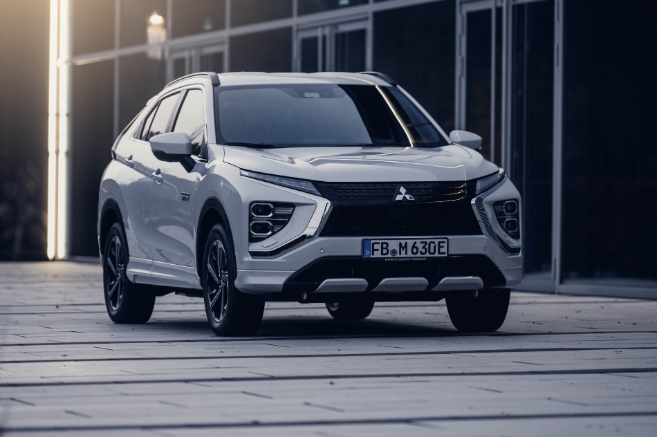 Recensione della Mitsubishi Eclipse Cross: versione restyling