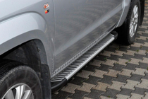 Volkswagen Amarok 2010-2022 Pedane Laterali Line (2 pz, Alluminio) foto 1