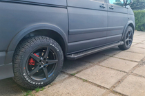 Volkswagen T5 Multivan 2003–2010 Pedane laterali tipo X5 nero (2 pz, alluminio) foto 1