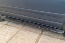 Volkswagen T5 Multivan 2003–2010 Pedane laterali tipo X5 nero (2 pz, alluminio) foto 3