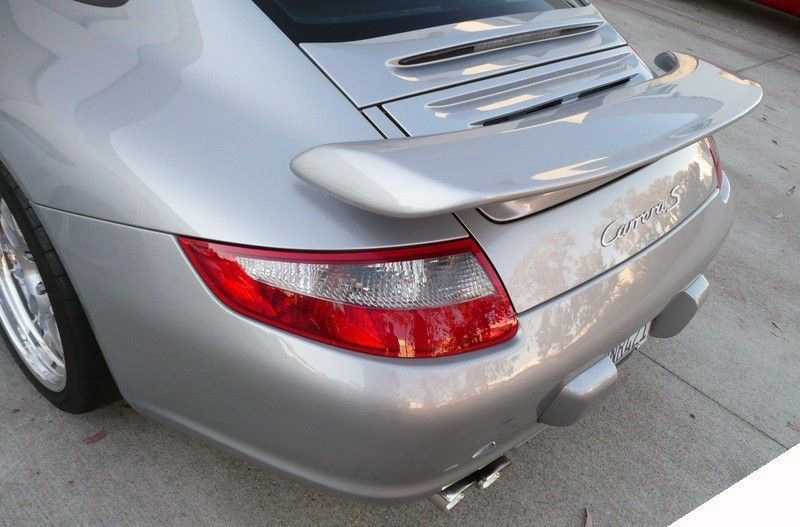 Qual è il vantaggio di uno spoiler su un’auto? Più di una semplice dichiarazione di stile