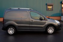 Peugeot Partner Tepee 2008-2018 Barre portatutto Skyport (grigio opaco) foto 6