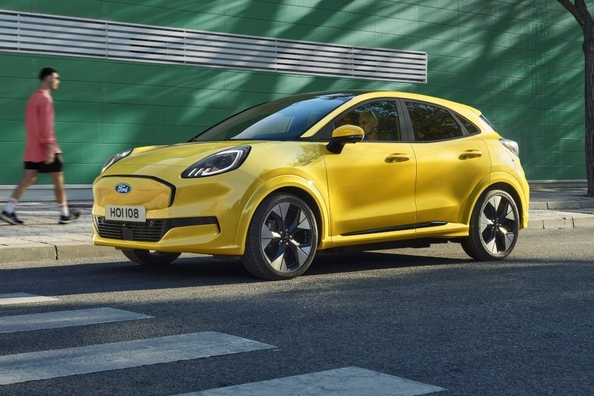 Ford Puma Gen-E: crossover elettrico compatto di nuova generazione Foto 2