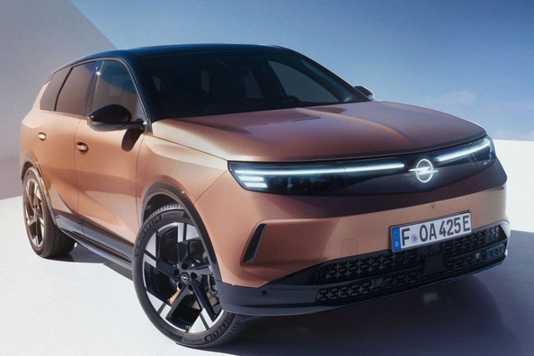 Opel Grandland II: crossover di nuova generazione