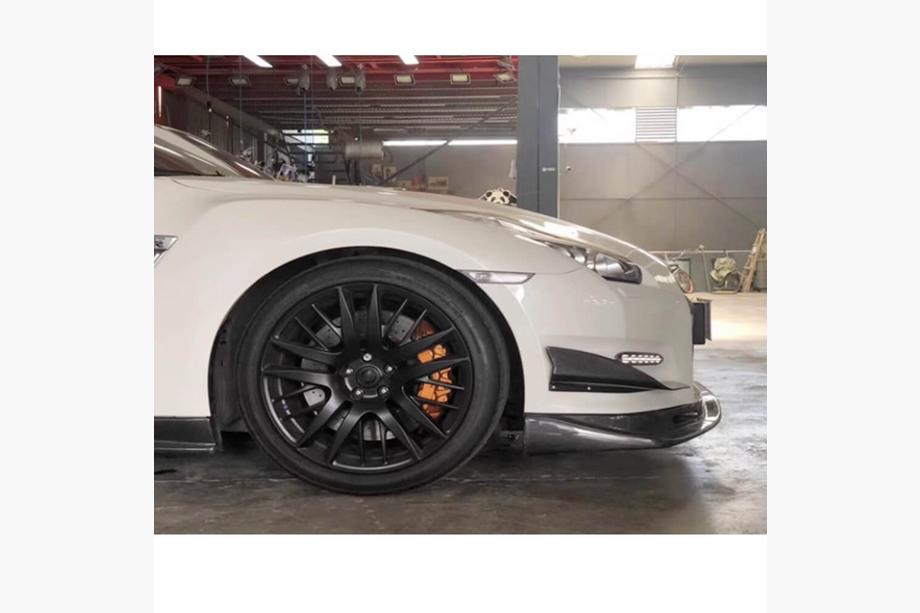 Nissan GT-R 2008-2025 Coperture Paraurti Anteriore in Carbonio (2009-2015) Foto 3