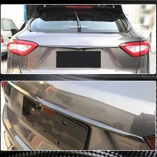 Cover in carbonio sopra la targa Maserati Levante 2016- foto 3