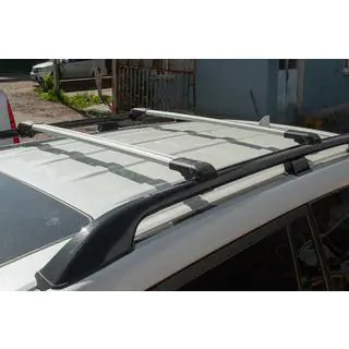 Barre portatutto (trasversali) per barre longitudinali standard con chiave WingBar V1 (2 pz) foto 1