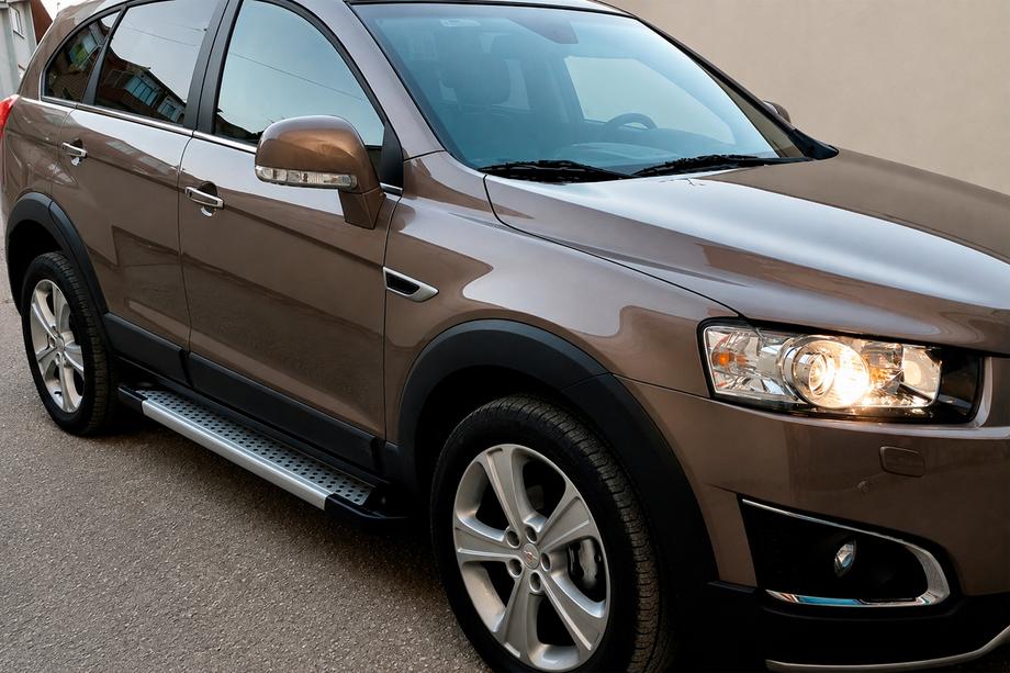 Opel Antara 2006-2017 Pedane laterali Allmond Grey (2 pz, alluminio) 2007-2015 Foto 1