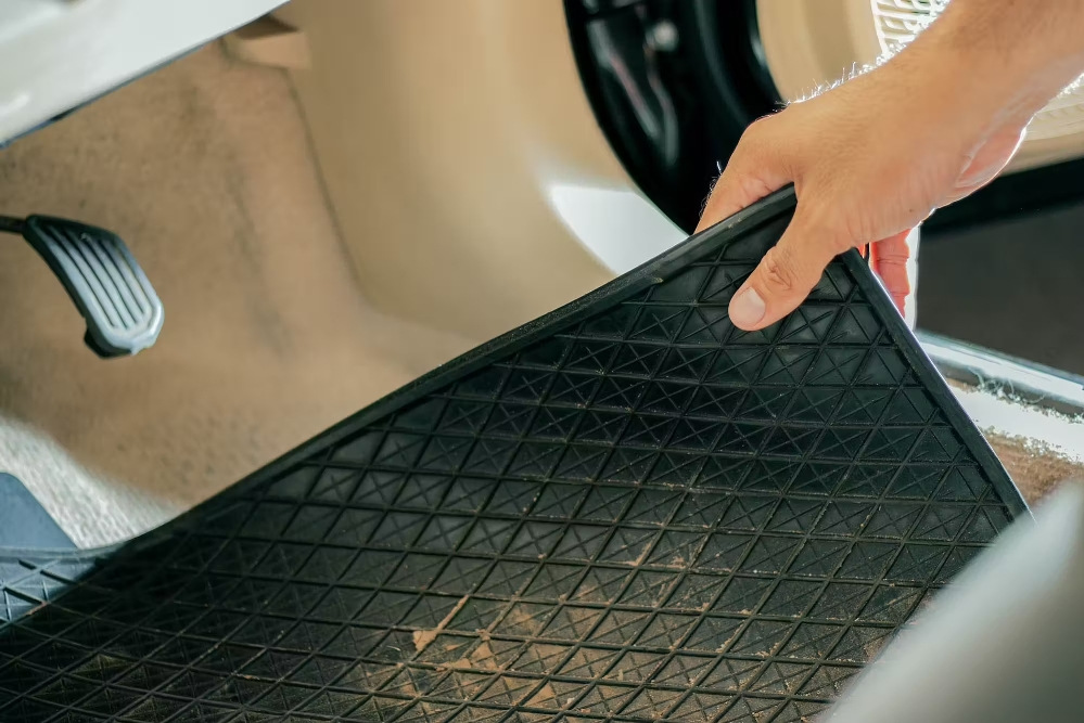 Perché si forma umidità nell’auto?