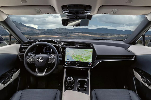 Lexus RZ 450e (RZ450e): prova del crossover elettrico e nuova gamma RZ 350e, 500e, 550e Foto 5