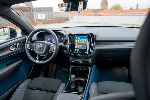 Recensione della Volvo EC40: specifiche tecniche, foto Foto 6