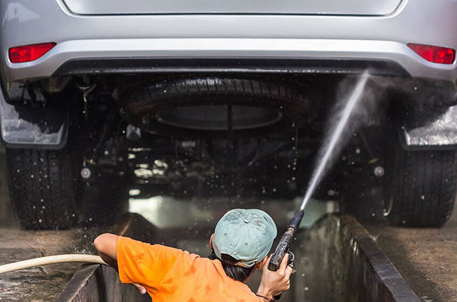 Con quale frequenza si dovrebbe lavare il sottoscocca di un’auto?