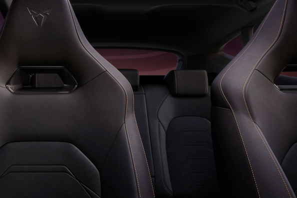 Cupra Formentor 2024: un crossover sportivo con un volto nuovo Foto 6