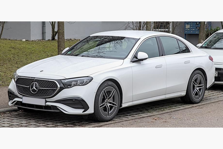 Mercedes E-class W214 2023- Paraurti anteriore AMG-Line Image