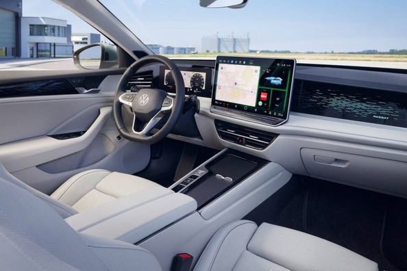 Recensione della Volkswagen Passat Variant IX generazione: versatilità e tecnologia Foto 5