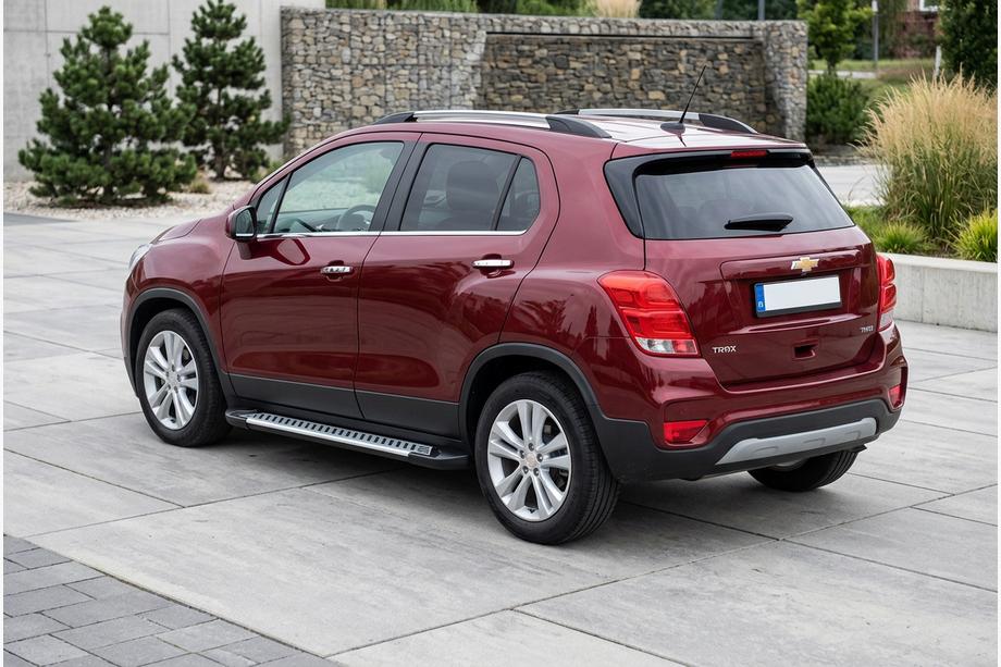 Chevrolet Trax 2012-2023 Pedane Laterali Line (2 pz, Alluminio) Image
