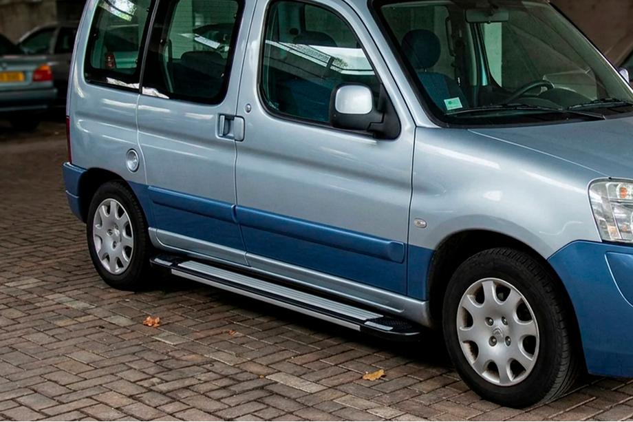 Peugeot Partner 1996-2008 Pedane Laterali Rainbow (2 pz, Alluminio) Image