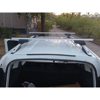 Barre portatutto trasversali per barre longitudinali standard con chiave Wizard V1 (2 pz) foto 3