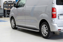 Citroen Jumpy 2007–2017 Pedane Laterali Maydos V1 (2 pz, Alluminio e Acciaio Inox) Passo Lungo foto 1
