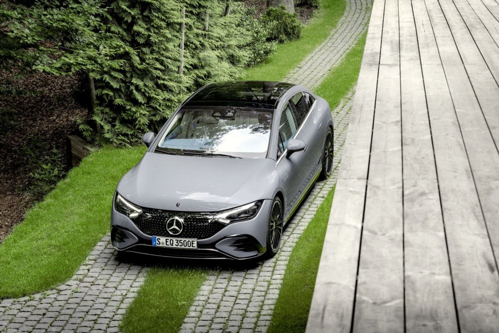 Mercedes-Benz EQE (V295): recensione della berlina elettrica di classe business