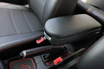 Volkswagen Polo 2010-2017 Bracciolo V-1 Niken Luxury foto 1