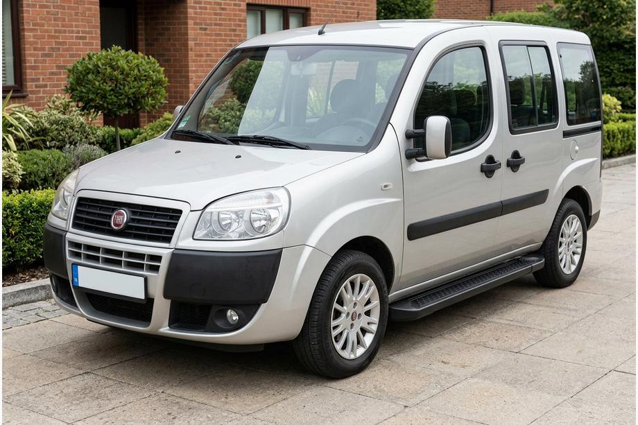 Fiat Doblo I 2005-2010 Pedane Laterali Allmond Black (2 pz, Alluminio) Image