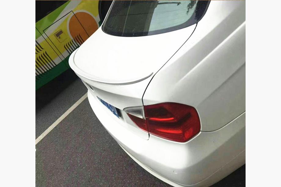BMW 3 Series E90/E91 2005-2011 Spoiler stile M3 (per E90, primerizzato per verniciatura) Image