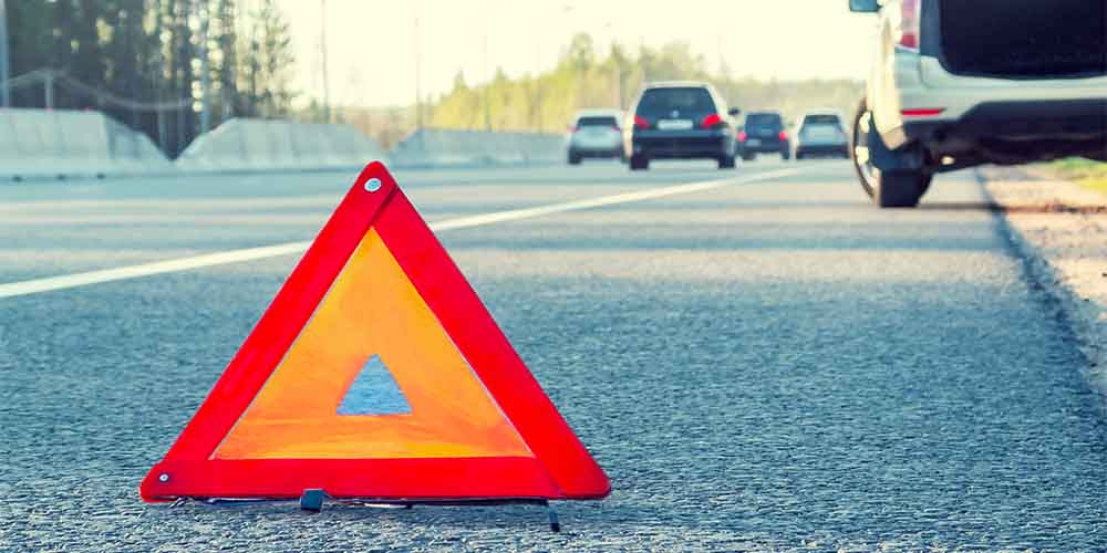 Cosa fare se l’auto si rompe mentre si è in strada?