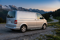 Volkswagen T5 Transporter 2003-2010 Pedane Laterali Duru (2 pz, Alluminio) Passo Corto foto 2