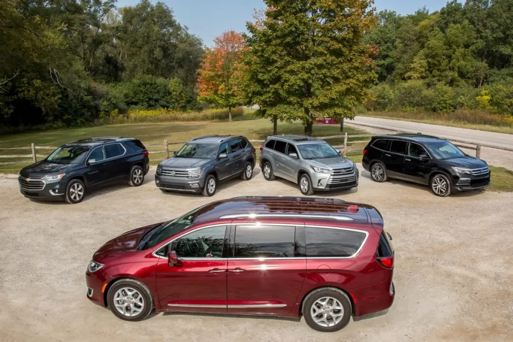 Minivan o crossover: cosa scegliere per la famiglia e i viaggi?