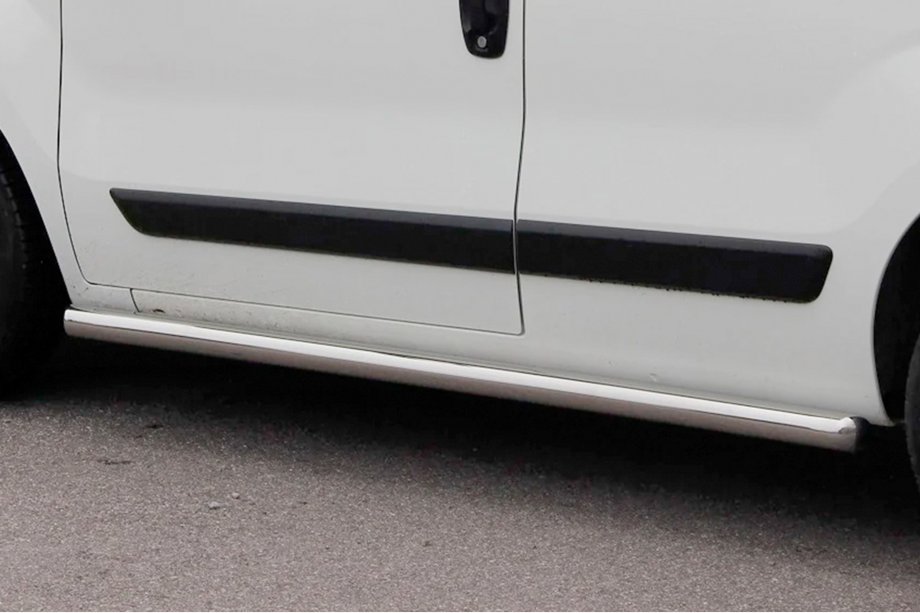 Peugeot Bipper 2008-2017 Barre Laterali Ø60 (2 pz, Acciaio Inox) Foto 3