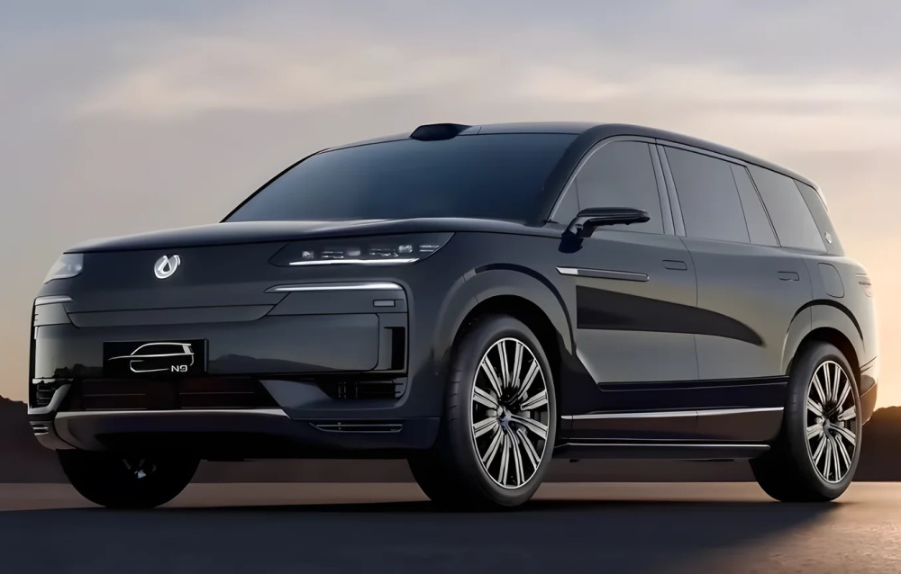 Denza N9 EV 2025: recensione del SUV elettrico