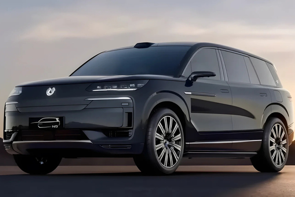 Denza N9 EV 2025: recensione del SUV elettrico Foto 1