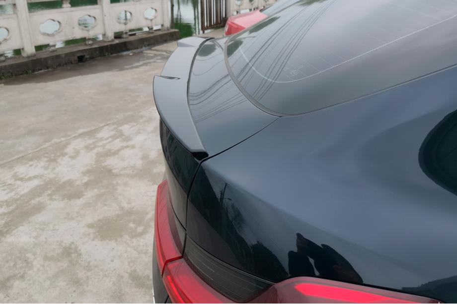 BMW X4 G02 2018- Spoiler M4-Style (Nero Lucido) Image
