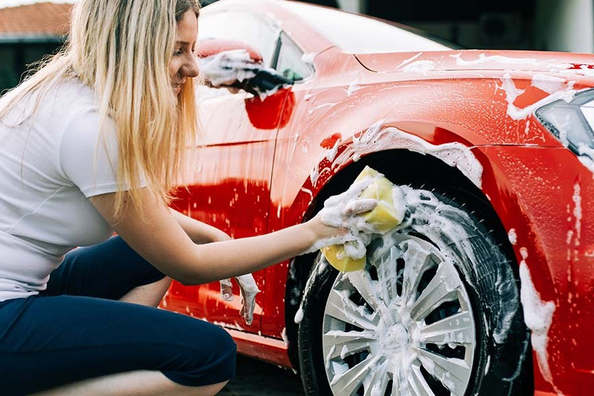 Come evitare di danneggiare la tua auto durante il lavaggio?